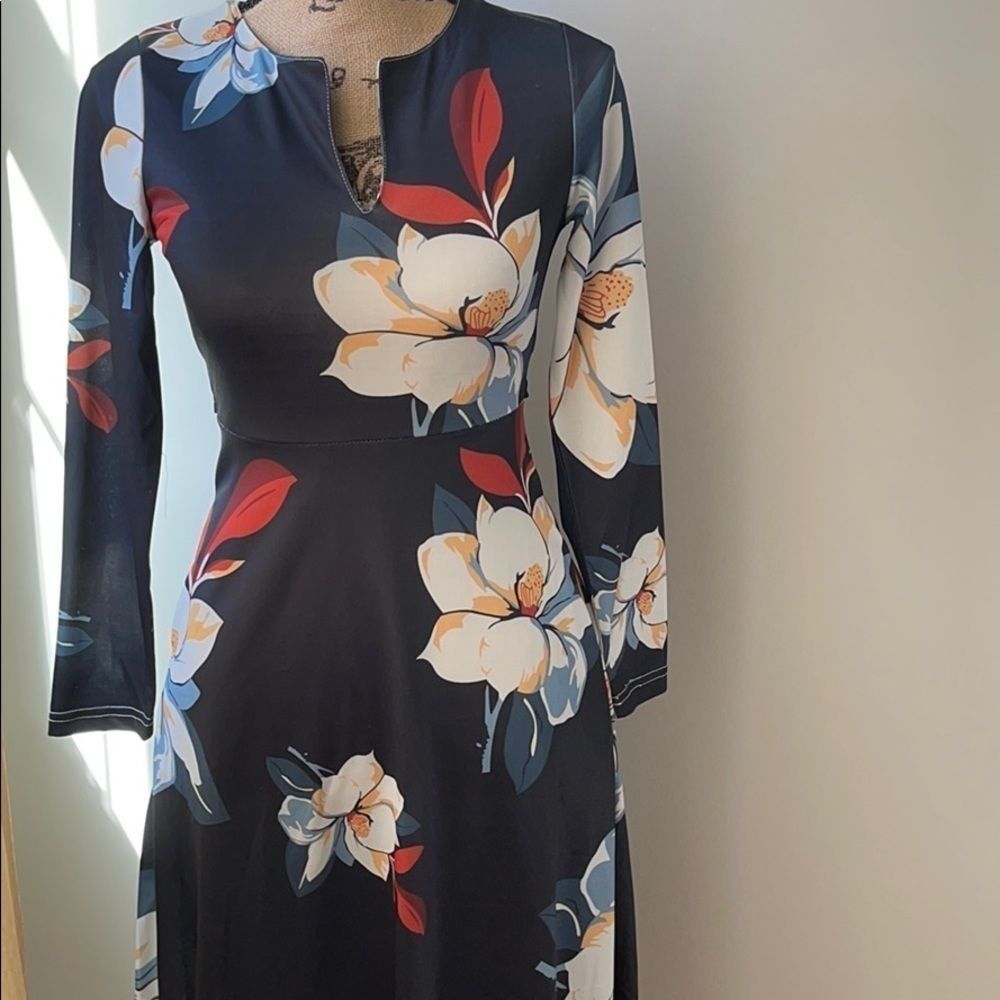 Humelyan Dress‼️ - Picture 2 of 9
